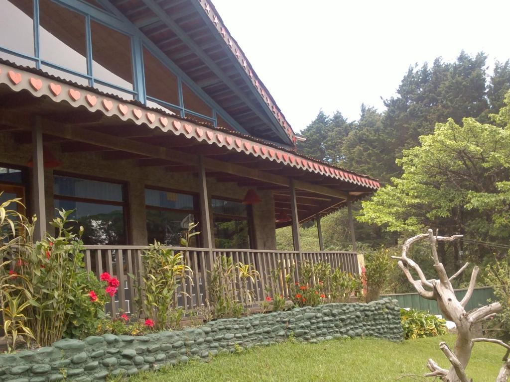 Hostel Villa Verde Monteverde Exterior foto